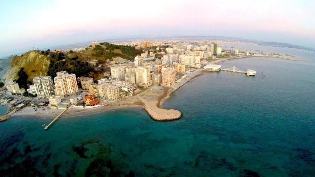 Piazza Place *